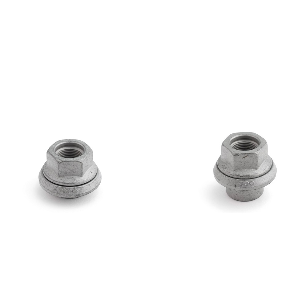 Sleeved wheel nuts